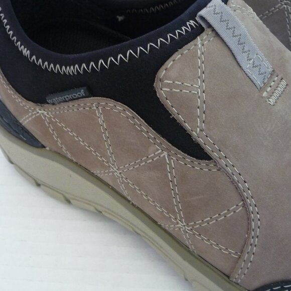 CLARKS Wave Walk Slip On Shoes WATERPROOF 6.5 - Picture 15 of 15